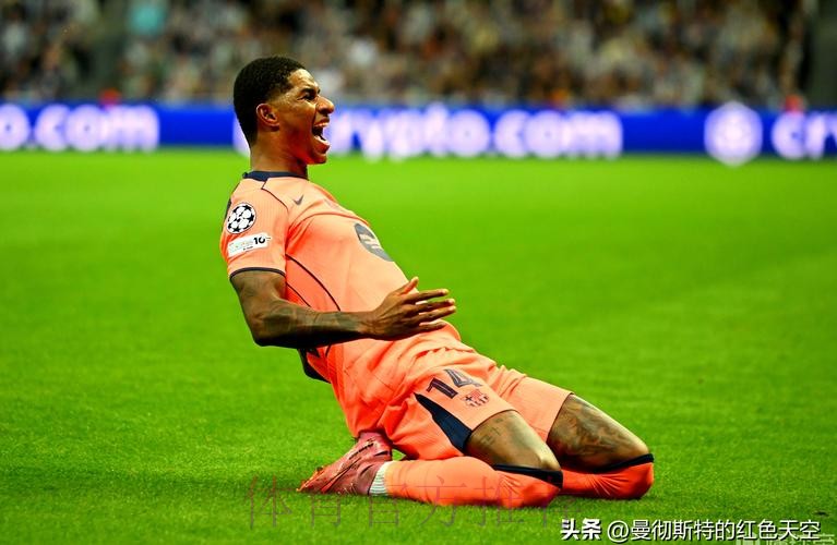 与皇马的转会传闻？戴维斯:等美洲杯结束后再说